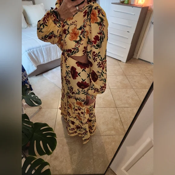 !!! Sale !! No Offer!! Farm Rio x Anthropologie Long-Sleeve Cutout Maxi Dress - Picture 5 of 17